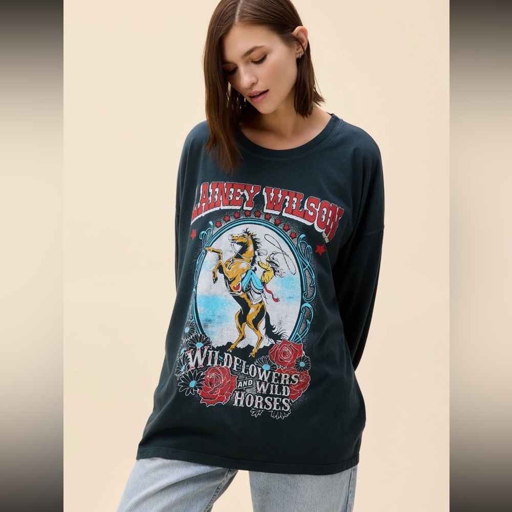 Daydreamer LA Lainey Wilson Black Long Sleeve Tee NWT Oversized one size OS